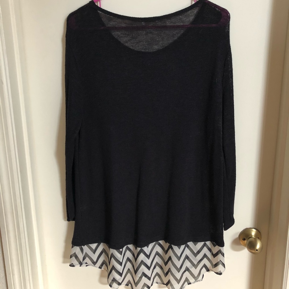 Charming Charlie Light Sweater w/ Chevron Accent